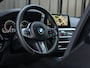 BMW 5-Serie Touring 530i xDrive High Executive | M-Pakket | Panoramadak | Harman/Kardon | HUD | Active Cruise | 360 Camera | Stuur Verwarming | Ambiance Interieur | Stoelverwarming | Elektr. Verst. Stoel |