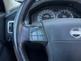 Volvo V70 2.4D Momentum Automaat | Leder | Panorama | Navigatie | Cruise | Climate | Stoelverwarming | Sensoren