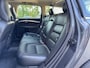 Volvo V70 2.4D Momentum Automaat | Leder | Panorama | Navigatie | Cruise | Climate | Stoelverwarming | Sensoren