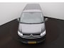 Volkswagen Transporter 2.0 TDI L2H1 Highline Automaat - LED - Bijrijdersbank - Laadruimte betimmering - Navigatie - Achterdeuren- Trekhaak