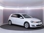Volkswagen Golf 1.0 TSI Connected Series 115pk 6bak| Camera| navi| LM-velgen| extra getint glas