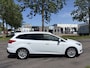 Ford Focus Wagon 1.0i Eco-Boost First Edition 6-Bak 126 PK. Mooie en zeer goed onderhouden auto !!! Distributieriem is vervangen !! Rijdt nieuw !