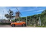 Peugeot e-2008 EV Allure Première 1 fase 50 kWh | Nappa Leder | Stoelverwarming | Camera | Warmtepomp | Orange Fusion