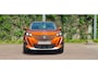 Peugeot e-2008 EV Allure Première 1 fase 50 kWh | Nappa Leder | Stoelverwarming | Camera | Warmtepomp | Orange Fusion