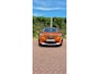 Peugeot e-2008 EV Allure Première 1 fase 50 kWh | Nappa Leder | Stoelverwarming | Camera | Warmtepomp | Orange Fusion