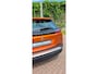 Peugeot e-2008 EV Allure Première 1 fase 50 kWh | Nappa Leder | Stoelverwarming | Camera | Warmtepomp | Orange Fusion