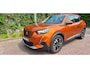 Peugeot e-2008 EV Allure Première 1 fase 50 kWh | Nappa Leder | Stoelverwarming | Camera | Warmtepomp | Orange Fusion