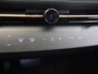 Nissan Ariya Trend Plus 91 kWh | SOH 99% | Trekhaak | Elektrisch verstelbare stoelen + Geheugen | BOSE audio | Stoelverwarming voor + achter | Navigatie | 360 Camera | DAB | Apple CarPlay/Android Auto | Stuurverwarming | Panoramadak | HUD | Adaptieve Cruise Control | Ele. kofferdeksel |