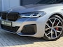 BMW 5-Serie Touring 530e M-Sport|Leer|H&K|Memory|19"