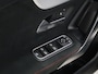 Mercedes-Benz A-klasse 180 AMG Sport [SCHUIFKANTELDAK, SFEERVERLICHTING, APPLE CARPLAY, ANDROID, SPORTSTOELEN, STOELVERWARMING, CAMERA, PDC V+A, CRUISE, CLIMATE, NIEUWSTAAT]