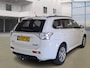 Mitsubishi Outlander 2.0 PHEV instyle+ | Trekhaak | Camera | Cruise Control | Stoelverwarming