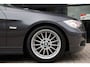 BMW 3-Serie 325i 6-Cilinder Handgeschakeld | 1e Eigenaar | Slechts 63.000 km | Onderhoud aanwezig | UNIEK!