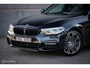 BMW 5-Serie 520i M Pakket G30 | Schuifdak | Comfort Seats | HUD | NAP NL auto | Rijklaarprijs | Carbon Black | Camera |
