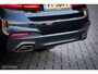BMW 5-Serie 520i M Pakket G30 | Schuifdak | Comfort Seats | HUD | NAP NL auto | Rijklaarprijs | Carbon Black | Camera |