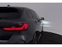 BMW 1-Serie 120i M Sport | CarPlay | Panoramadak | Org. NL | Sportstoelen | Stoelverwarming | Sfeer | Dealer onderh. |
