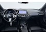BMW 1-Serie 120i M Sport | CarPlay | Panoramadak | Org. NL | Sportstoelen | Stoelverwarming | Sfeer | Dealer onderh. |