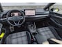 Volkswagen Golf GTE 1.5 eHybrid 272pk | 100% | Panoramadak | Trekhaak | Blackstyle | Matrix LED