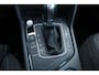 Volkswagen Tiguan 1.4 TSI ACT R-LINE Highline Automaat Panoramadak Advance Pakket Electrische achterklep Afneembare Trekhaak Etc.