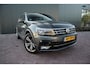 Volkswagen Tiguan 1.4 TSI ACT R-LINE Highline Automaat Panoramadak Advance Pakket Electrische achterklep Afneembare Trekhaak Etc.