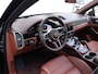 Porsche Cayenne 3.0 E-Hybrid Platinum Edition | Luchtvering | Sport Chrono | Soft Close | 360° Camera | 1e eigenaar |