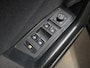 Volkswagen T-Roc 1.5 TSI Sport - Apple Carplay/Android Auto - Adaptive Cruise - Navi - LED - Trekhaak (afneembaar)