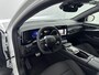 Renault Austral 1.2 E-Tech full hybrid 200Pk Esprit Alpine | Navigatie | Climate Control | Cruise Control Adaptief | El. Verstelbare Stoelen | Apple Carplay/Android Auto | El. Bedienbare Achterklep | Stoel-en Stuurverwarming | Parkeersensoren Voor en Achter met Camera | 20 Inch Lichtmetalen Velgen |