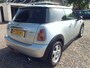 MINI Cooper 3-Deurs 1.6 - Airco - Panoramadak - 6 Bak ***WEGENS DE EXTREME WARMTE ZIJN WIJ VRIJDAG 26 JUNI VANAF 13:00 UUR GESLOTEN! ZATERDAG WEER GEOPEND VAN 09:00- TOT 15:00 UUR.***