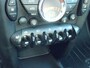 MINI Cooper 3-Deurs 1.6 - Airco - Panoramadak - 6 Bak ***WEGENS DE EXTREME WARMTE ZIJN WIJ VRIJDAG 26 JUNI VANAF 13:00 UUR GESLOTEN! ZATERDAG WEER GEOPEND VAN 09:00- TOT 15:00 UUR.***