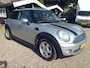 MINI Cooper 3-Deurs 1.6 - Airco - Panoramadak - 6 Bak ***WEGENS DE EXTREME WARMTE ZIJN WIJ VRIJDAG 26 JUNI VANAF 13:00 UUR GESLOTEN! ZATERDAG WEER GEOPEND VAN 09:00- TOT 15:00 UUR.***