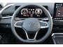 Volkswagen T-Roc Life First Edition | 'App-Connect' draadloze smartphone integratie | Automatische afstandsregeling (Adaptive Cruise Control) | Buitenspiegels elektrisch instel-, verwarm- en inklapbaar