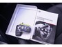 Toyota Corolla 2.0 team deutschland navigatie camera stoel/stuur-verwarming half-lederen bekleding apple-carplay private-glas lane-assist groot-licht assist stuurbediening
