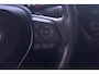 Toyota Corolla 2.0 team deutschland navigatie camera stoel/stuur-verwarming half-lederen bekleding apple-carplay private-glas lane-assist groot-licht assist stuurbediening