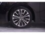 Toyota Corolla 2.0 team deutschland navigatie camera stoel/stuur-verwarming half-lederen bekleding apple-carplay private-glas lane-assist groot-licht assist stuurbediening