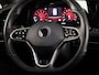 Volkswagen Golf 1.5 eTSI R-Line 130 pk Automaat (DSG) | Navigatie | Panoramadak | Trekhaak (wegklapbaar) | Parkeersensoren | R-Line |