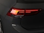 Volkswagen Golf 1.5 eTSI R-Line 130 pk Automaat (DSG) | Navigatie | Panoramadak | Trekhaak (wegklapbaar) | Parkeersensoren | R-Line |