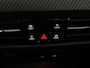 Volkswagen Golf 1.5 eTSI R-Line 130 pk Automaat (DSG) | Navigatie | Panoramadak | Trekhaak (wegklapbaar) | Parkeersensoren | R-Line |