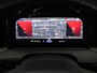 Volkswagen Golf 1.5 eTSI R-Line 130 pk Automaat (DSG) | Navigatie | Panoramadak | Trekhaak (wegklapbaar) | Parkeersensoren | R-Line |