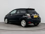 Toyota Yaris 1.5 Full Hybrid Dynamic | Panoramadak | Navigatie | Keyless | Cruise Control | Clima | Parkeersensoren achter | Camera | 16 inch | Bluetooth | Dakspoiler