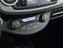 Toyota Yaris 1.5 Full Hybrid Dynamic | Panoramadak | Navigatie | Keyless | Cruise Control | Clima | Parkeersensoren achter | Camera | 16 inch | Bluetooth | Dakspoiler