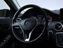 Mercedes-Benz A-klasse 180 Ambition Sport (NAVI,PDC,CLIMATE,CRUISE,LED,BLACK EDITION,BLUETOOTH,SPORTSTOELEN,LM VELGEN,NETTE STAAT)