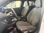 Peugeot 2008 1.2 Hybrid 145 Allure Hoge Instap! | Automaat | Climate Control | Navigatie | Apple Carplay / Android Auto | 360 Camera | Parkeersensoren Rondom