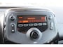 Citroën C1 1.0 VTi Feel | Airco | 5-drs | Parkeersensoren | Telefoonvoorbereiding | All-Season | Isofix |