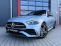 Mercedes-Benz C-klasse Estate 300 e AMG Line 313PK | Pano | Luchtvering | Air-Balance | MBUX | Burmester | Night Pakket | Ambient+ | Laser Led | Massage | Stoelventilatie & Verwarming | Stuurwielverwarming | Head-Up | Trekhaak | Cruise | Camera | Keyless