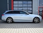 Mercedes-Benz C-klasse Estate 300 e AMG Line 313PK | Pano | Luchtvering | Air-Balance | MBUX | Burmester | Night Pakket | Ambient+ | Laser Led | Massage | Stoelventilatie & Verwarming | Stuurwielverwarming | Head-Up | Trekhaak | Cruise | Camera | Keyless