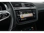 Volkswagen Tiguan 1.4 TSI eHybrid R-Line Business+ | SOH 89% | | Trekhaak | Camera | Stoel/Stuurverwarming | Navigatie | 1e Eigenaar |