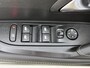 Peugeot 208 GT Hybrid 145pk Automaat | Navigatie | Camera v+a | Climate Control | Adaptieve Cruise Control | Parkeersensoren v+a | Armsteun | Keyless | Full Led koplampen | Dodehoeksensor| Leder/stof sportstoelen | Bluetooth | Draadloze Apple CarPlay / Android Auto + telefoonlader | DAB+ radio | Donker getint glas | 17" lichtmetalen velgen |