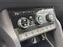 Skoda Karoq 1.5 150pk TSI ACT Business Edition Verwarmbare voorstoelen | Trekhaak wegklapbaar elektrisch | Adaptive cruise control
