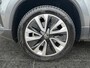 Skoda Karoq 1.5 150pk TSI ACT Business Edition Verwarmbare voorstoelen | Trekhaak wegklapbaar elektrisch | Adaptive cruise control