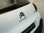 Citroën C3 1.2 PureTech Red & white edition (APPLE CARPLAY,NAVIGATIE,PARKEERSENSOREN,COMFORT-STOELEN,LED VERLICHTING,NIEUWE APK)