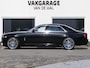 Rolls-Royce Ghost 6.6 V12 | Unieke kilometerstand | Panoramadak | Stoelventilatie | Elektrische deuren | Gesmeden wielen | Luchtvering | Bi-color | Memory